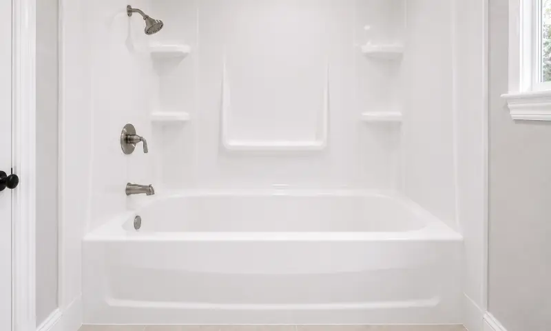 Fiberglass tub and shower repair service by BathMasters on the Gulf Coast