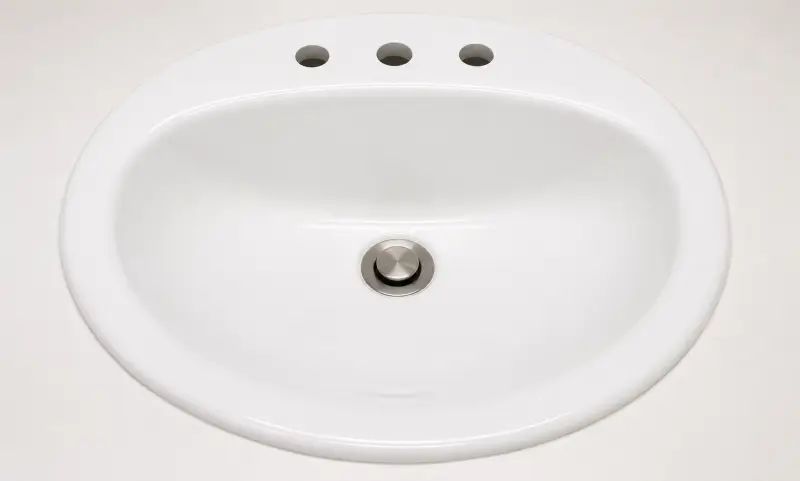 Sink and vanity refinishing service by BathMasters on the Gulf Coast